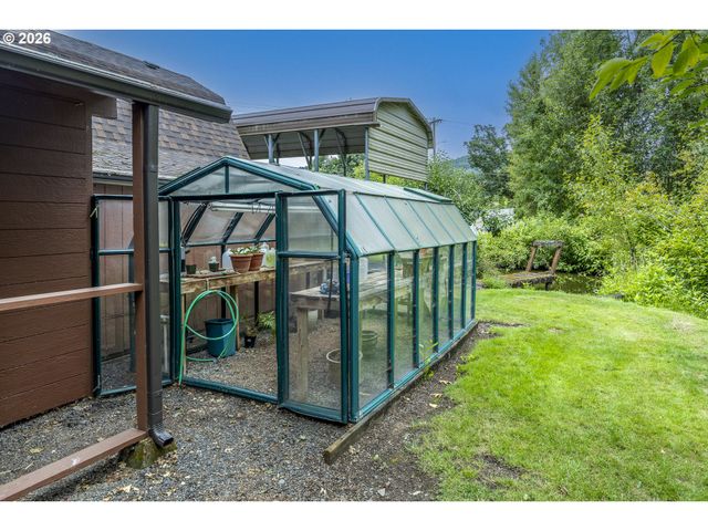 88313 MILLICAN Rd, Springfield, OR 97478