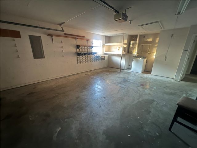 710 Saint Agatha Dr, Corpus Christi, TX 78418