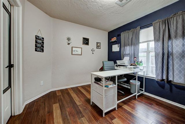 15600 Sandstone Terrace, Oklahoma City, OK 73170