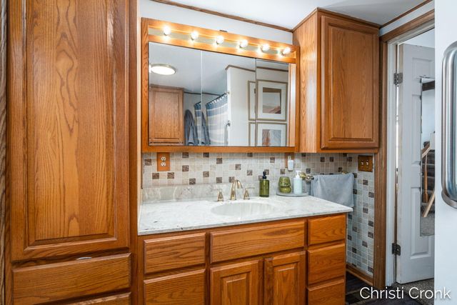 3779 Willow Drive NE, Grand Rapids, MI 49525