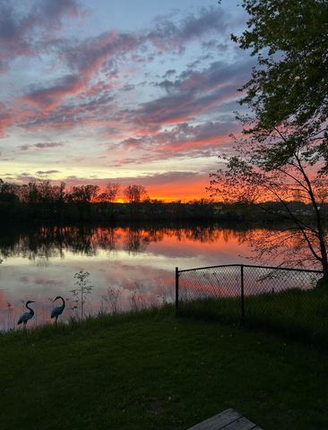 3779 Willow Drive NE, Grand Rapids, MI 49525