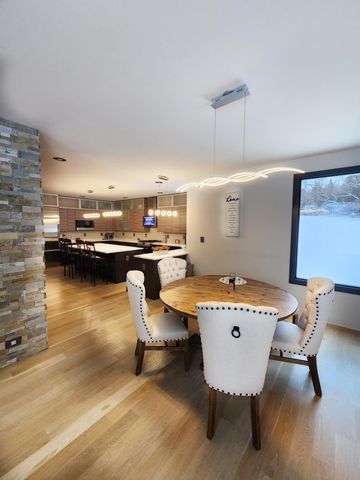 885 N 100 W, Valparaiso, IN 46385