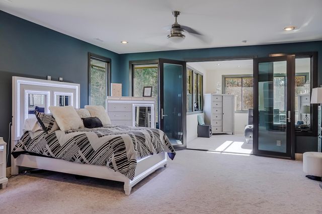 885 N 100 W, Valparaiso, IN 46385