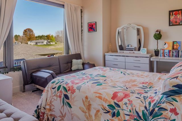 885 N 100 W, Valparaiso, IN 46385