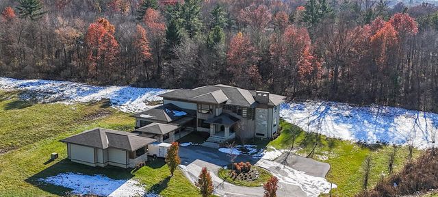 885 N 100 W, Valparaiso, IN 46385