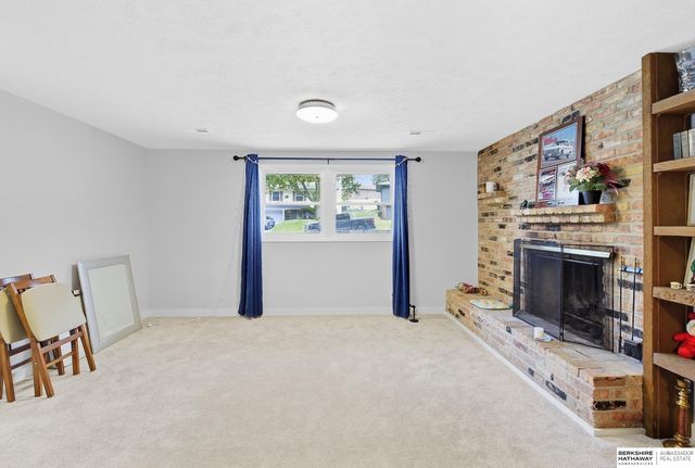 4841 S 93rd Avenue, Omaha, NE 68127