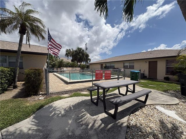 619 SE 47th ST 5, Cape Coral, FL 33904