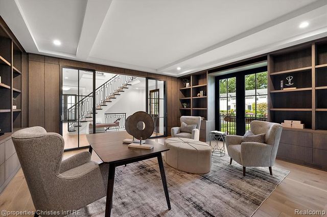 956 Westwood Drive, Birmingham, MI 48009