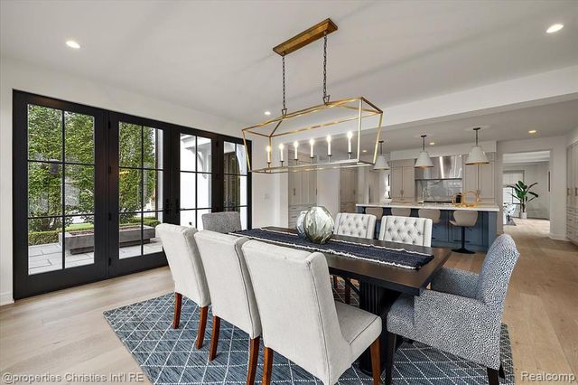 956 Westwood Drive, Birmingham, MI 48009