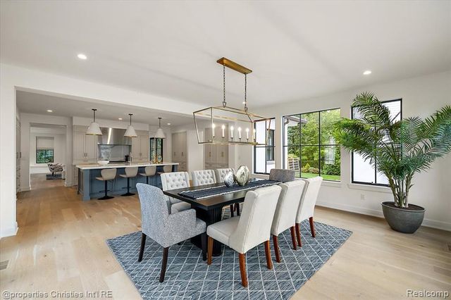 956 Westwood Drive, Birmingham, MI 48009