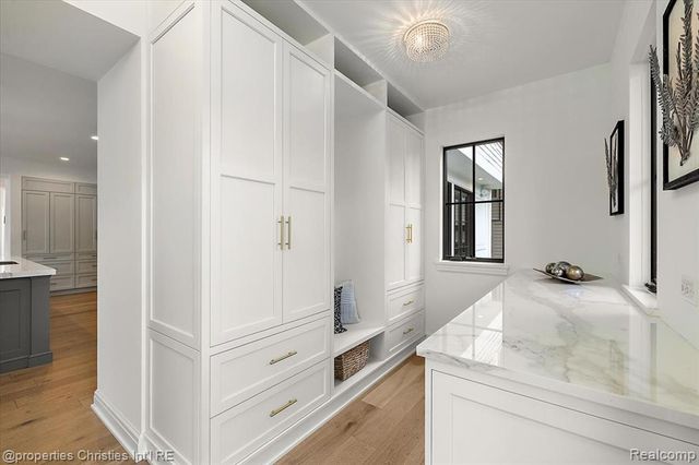 956 Westwood Drive, Birmingham, MI 48009