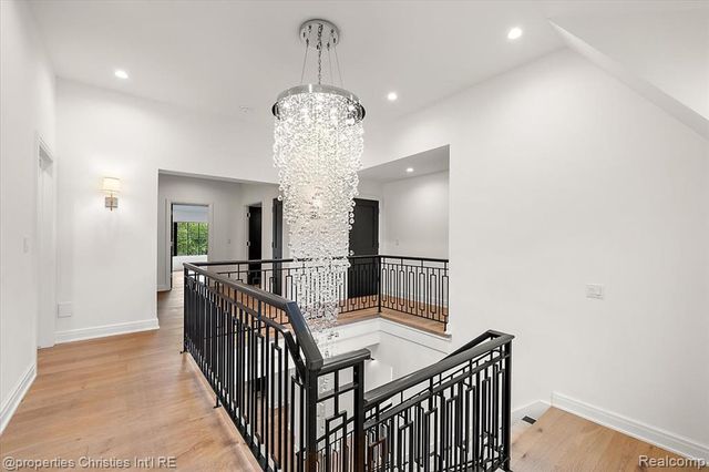 956 Westwood Drive, Birmingham, MI 48009