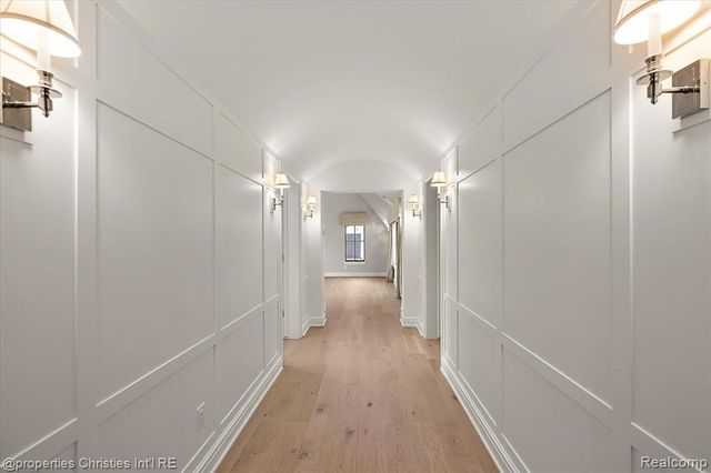 956 Westwood Drive, Birmingham, MI 48009