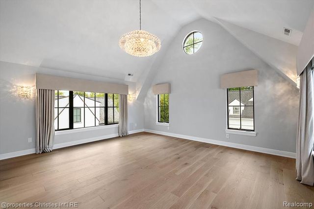 956 Westwood Drive, Birmingham, MI 48009