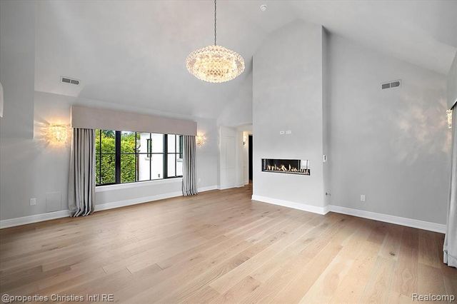 956 Westwood Drive, Birmingham, MI 48009