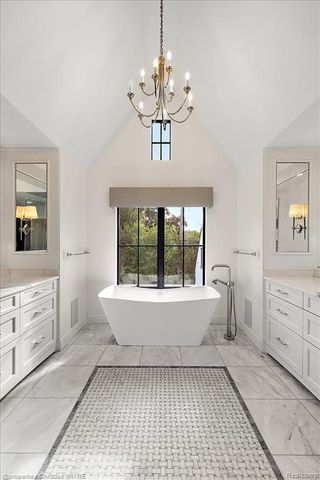 956 Westwood Drive, Birmingham, MI 48009