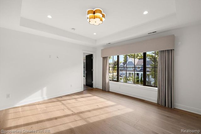 956 Westwood Drive, Birmingham, MI 48009