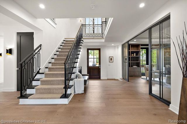 956 Westwood Drive, Birmingham, MI 48009