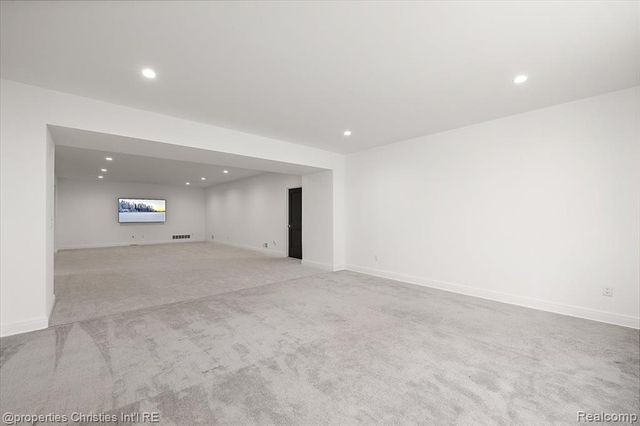 956 Westwood Drive, Birmingham, MI 48009