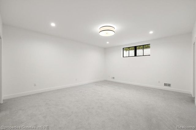 956 Westwood Drive, Birmingham, MI 48009