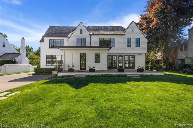 956 Westwood Drive, Birmingham, MI 48009