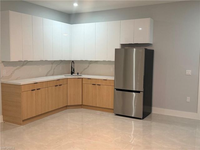 3803 41st AVE NE, Naples, FL 34120