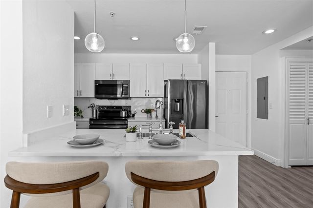 700 S HARBOUR ISLAND BOULEVARD 647, Tampa, FL 33602