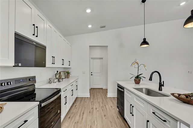 13136 MEADOW SWALLOW AVENUE, Brooksville, FL 34613