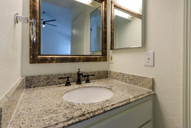 23391 La Crescenta Unit B, Mission Viejo, CA 92691