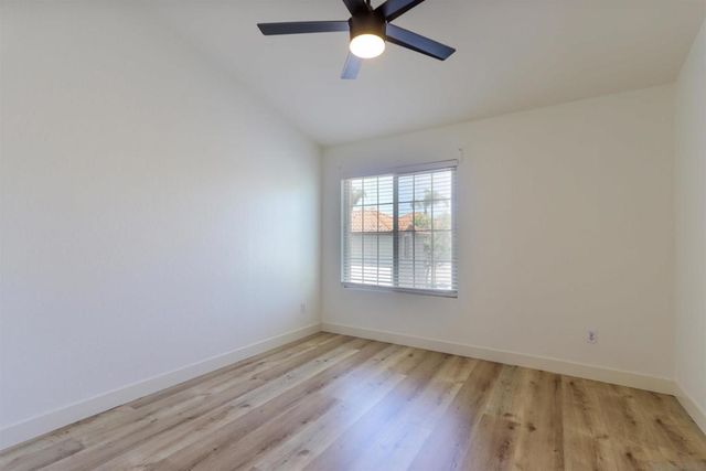 23391 La Crescenta Unit B, Mission Viejo, CA 92691