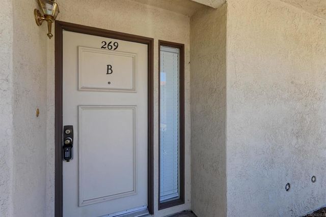 23391 La Crescenta Unit B, Mission Viejo, CA 92691