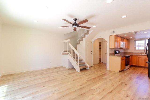 23391 La Crescenta Unit B, Mission Viejo, CA 92691