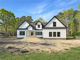 917 Maggie LN, Elizabeth City, NC 27909