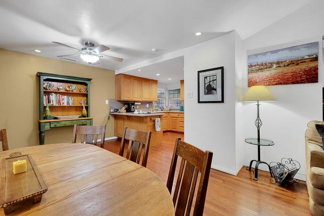 1213 Gary Way, Carmichael, CA 95608
