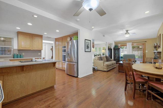 1213 Gary Way, Carmichael, CA 95608