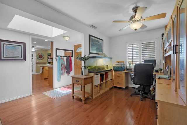 1213 Gary Way, Carmichael, CA 95608