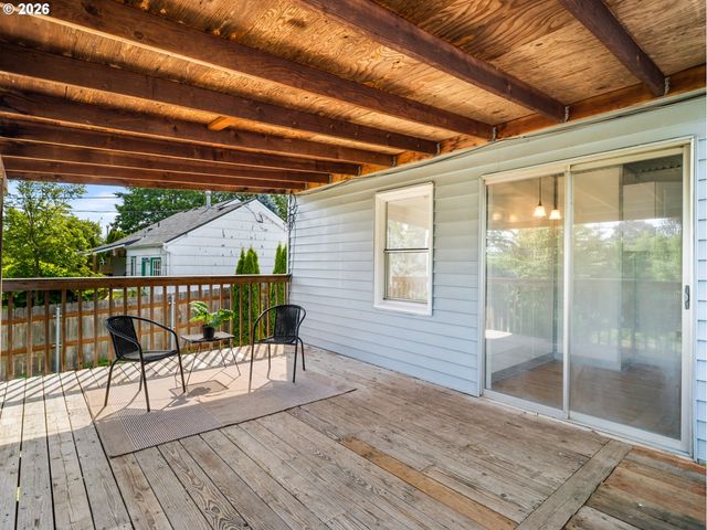 108 MAPLE Blvd, Wood Village, OR 97060