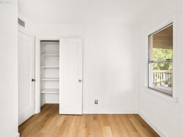 108 MAPLE Blvd, Wood Village, OR 97060