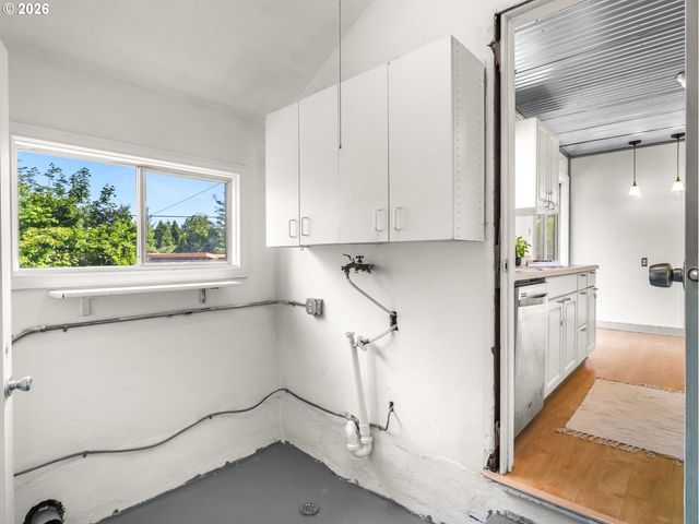 108 MAPLE Blvd, Wood Village, OR 97060
