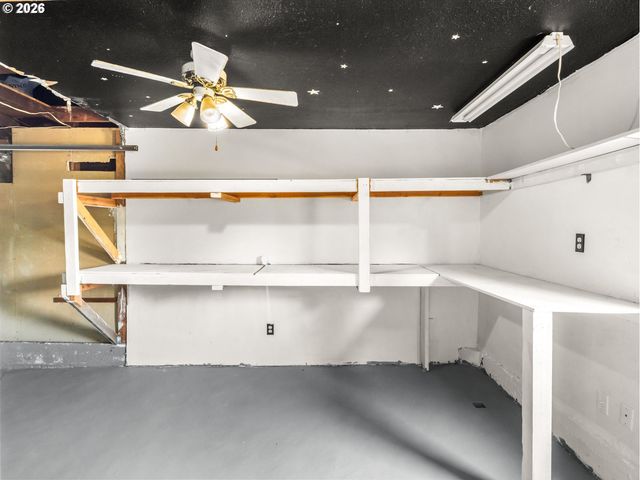 108 MAPLE Blvd, Wood Village, OR 97060