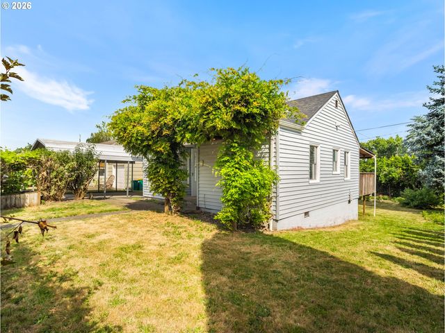 108 MAPLE Blvd, Wood Village, OR 97060