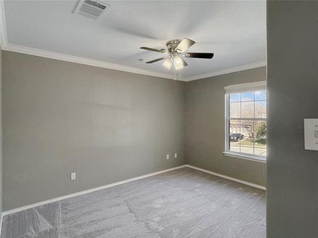 403 Red Hawk DR, Leander, TX 78641