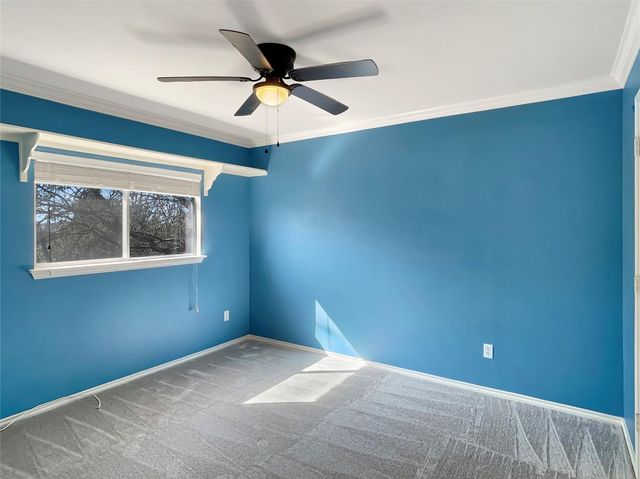 403 Red Hawk DR, Leander, TX 78641