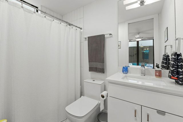 3406 E 17th ST 8, Austin, TX 78721