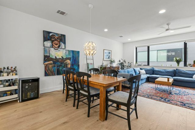 3406 E 17th ST 8, Austin, TX 78721