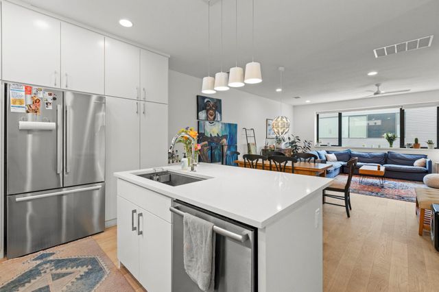 3406 E 17th ST 8, Austin, TX 78721