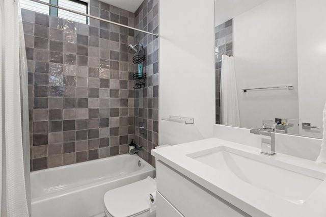 3406 E 17th ST 8, Austin, TX 78721