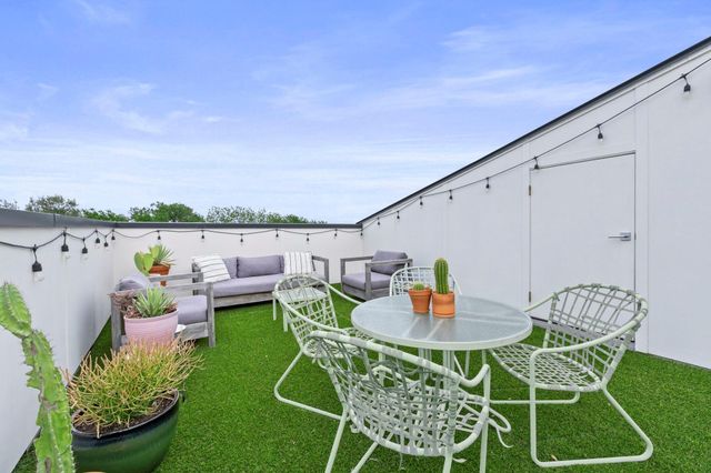 3406 E 17th ST 8, Austin, TX 78721