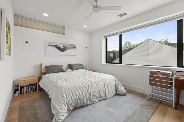 3406 E 17th ST 8, Austin, TX 78721