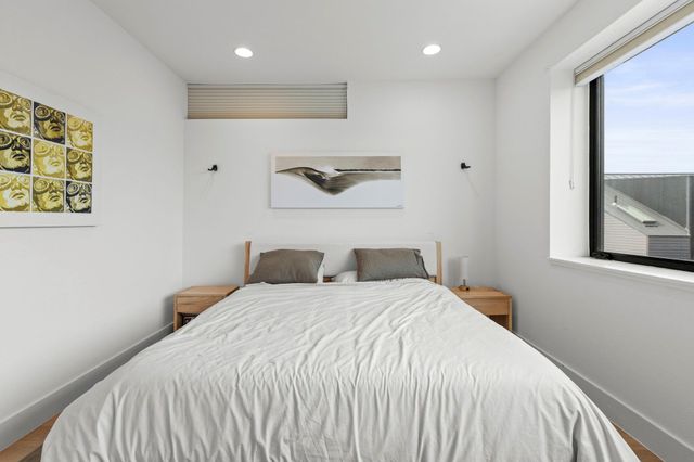 3406 E 17th ST 8, Austin, TX 78721